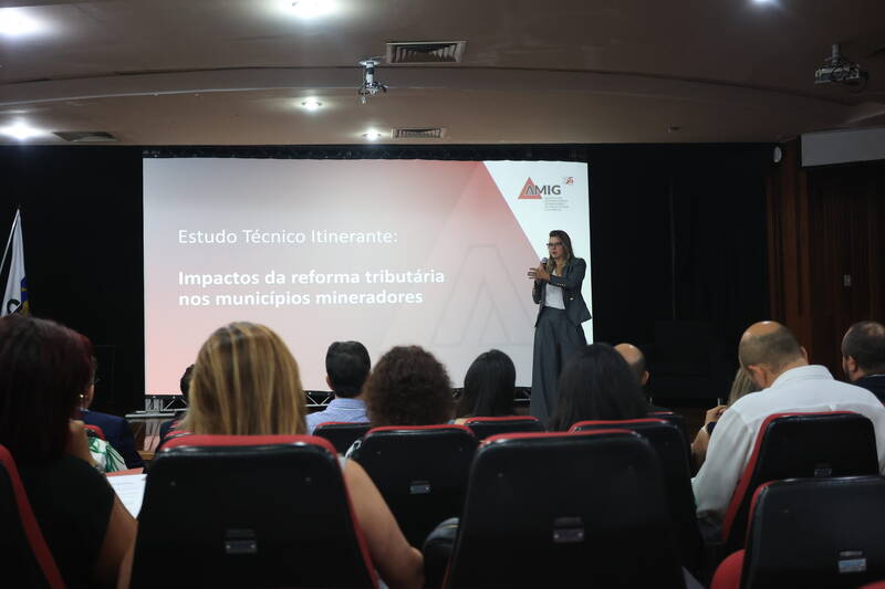 Encontro Técnico da AMIG reúne municípios mineradores para debater os impactos da Reforma Tributária na gestão municipal