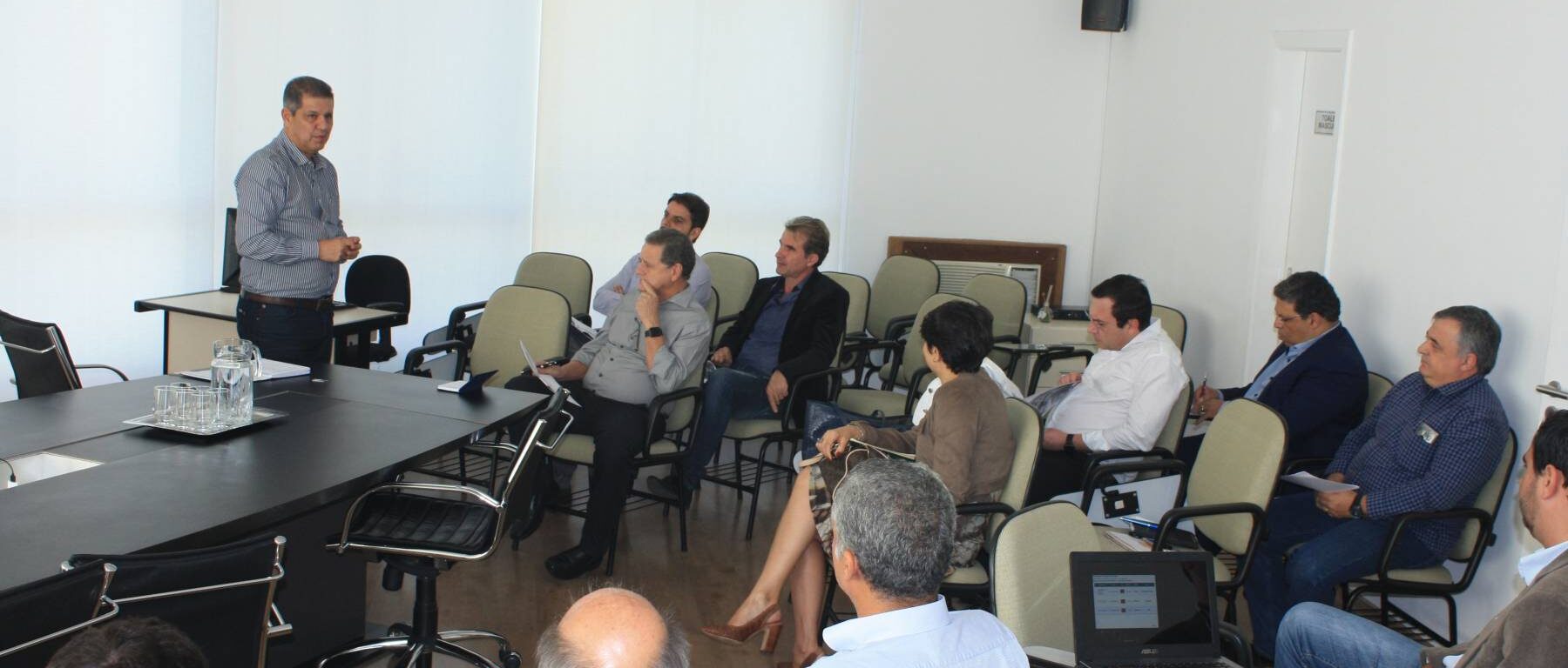 Paralisação da Vale em cidades mineradoras