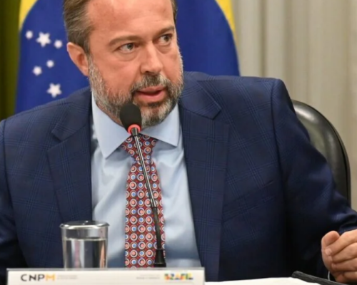 Governo anuncia R$ 45 milhões para reforçar fiscalização e combater mineração ilegal