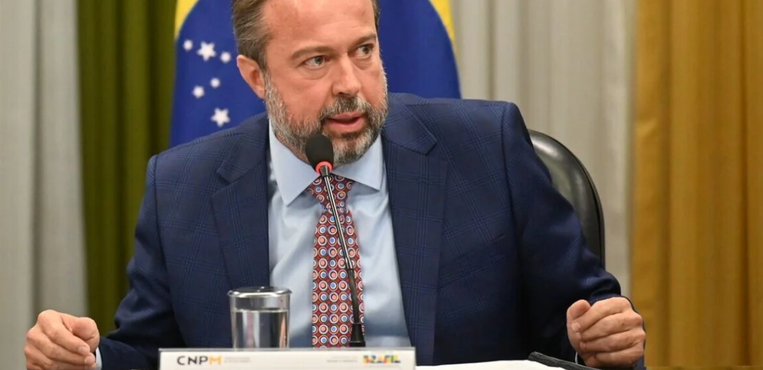 Governo anuncia R$ 45 milhões para reforçar fiscalização e combater mineração ilegal