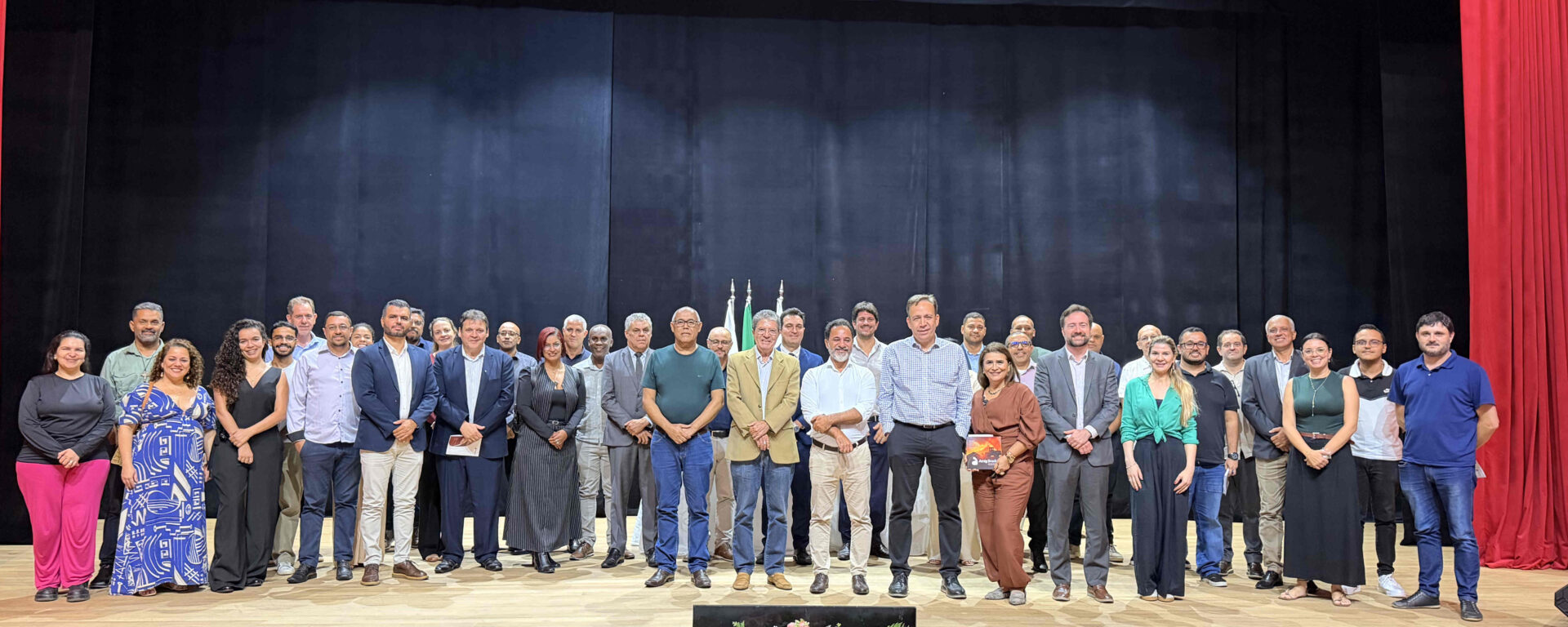 Municípios mineradores se articulam em Congonhas (MG) por mais autonomia, fiscalização e equilíbrio na arrecadação