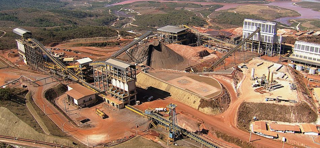 Alvorada de Minas discute impactos da reforma tributária em reunião com a AMIG Brasil