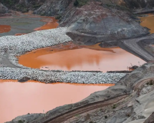 Das 911 barragens de mineração no Brasil, 319 estão em MG