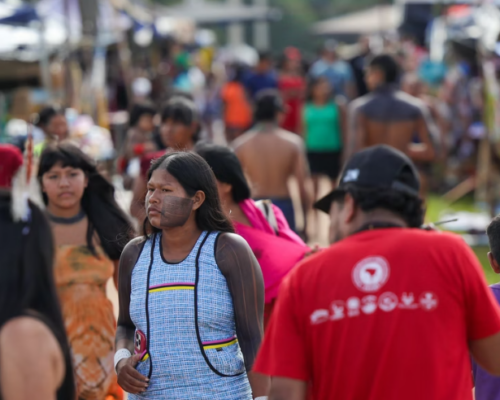 Indígenas acampam em Brasília contra mineração, grandes obras e marco temporal