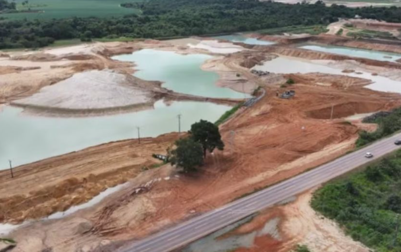 Garimpo ilegal devasta área equivalente a três campos de futebol na Amazônia em MT