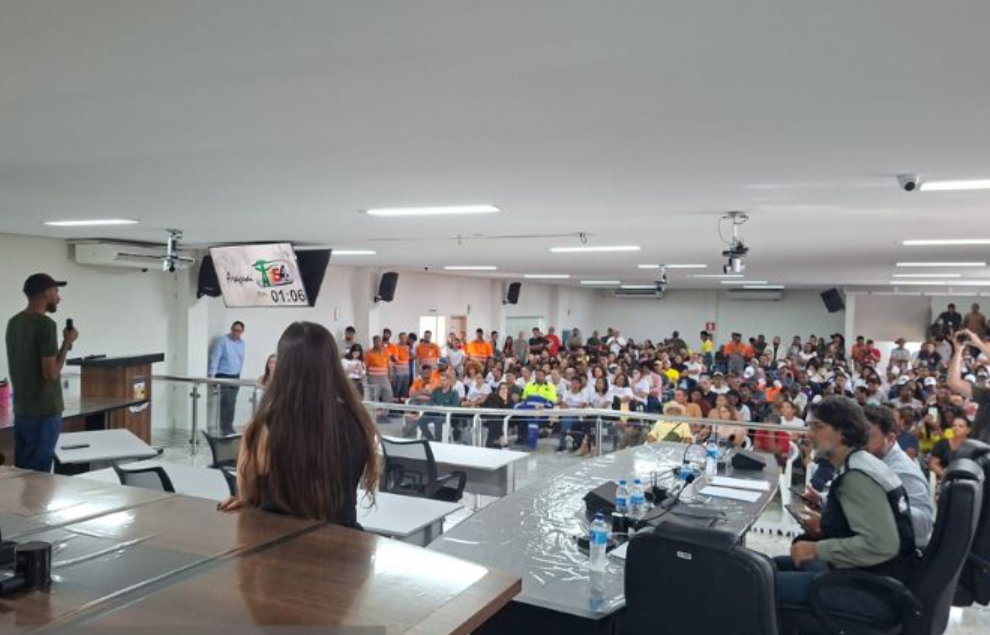 MPMG participa audiência pública para discutir impactos de empreendimento minerário em comunidades rurais de Araçuaí