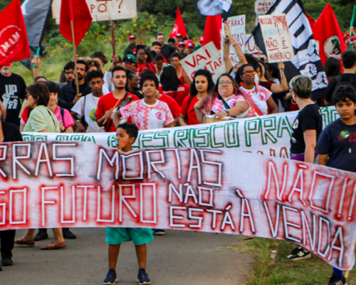 Audiência e marcha contra mineração de terras raras mobilizam o Sul de Minas