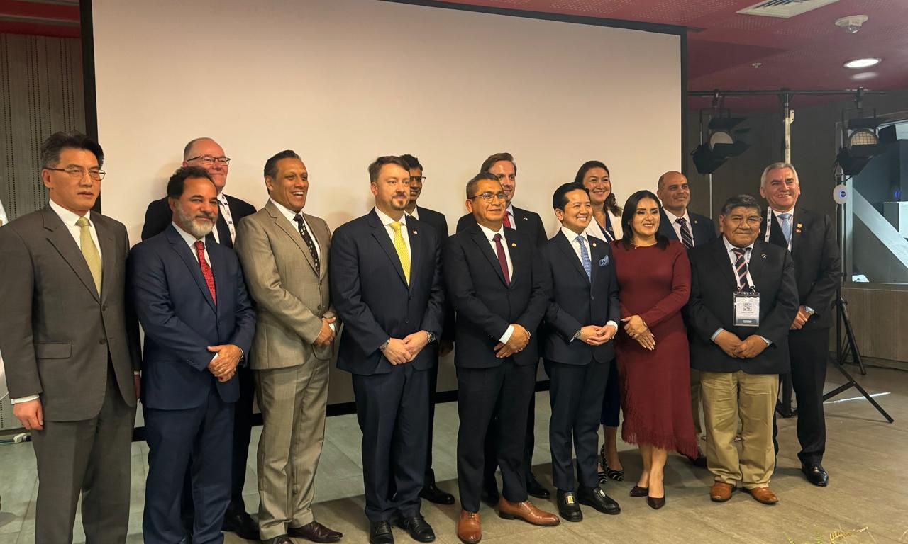 Minerais críticos: No Peru, AMIG Brasil propõe a criação de comitê latino-americano para unificar marcos regulatórios