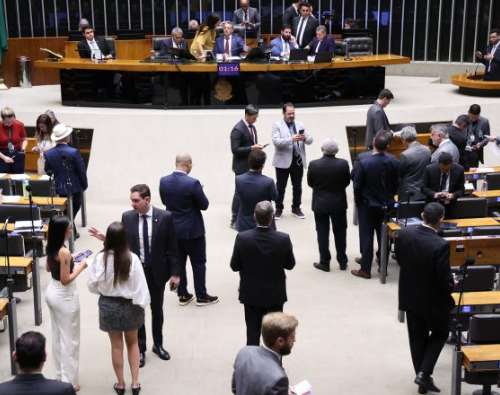 Câmara aprova urgência para projeto que altera legislação sobre mineração