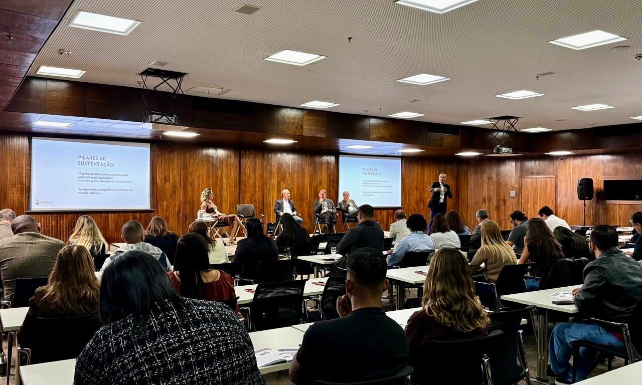 AMIG Brasil promove mesa técnica e apoia municípios na aplicação prática da Reforma Tributária