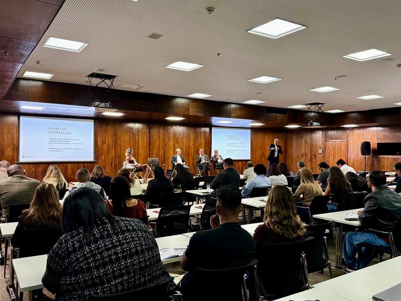 AMIG Brasil promove mesa técnica e apoia municípios na aplicação prática da Reforma Tributária